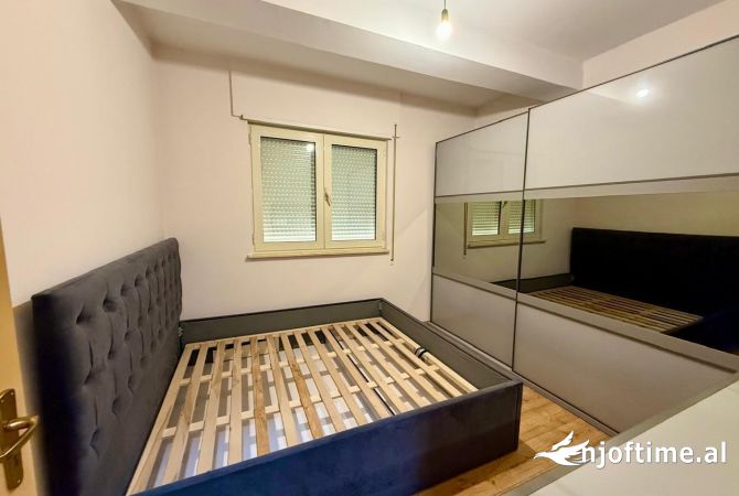 Shtepi me qera 2+1 ne Tirane - 750 Euro