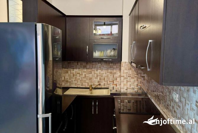 Shtepi me qera 2+1 ne Tirane - 45,000 Leke