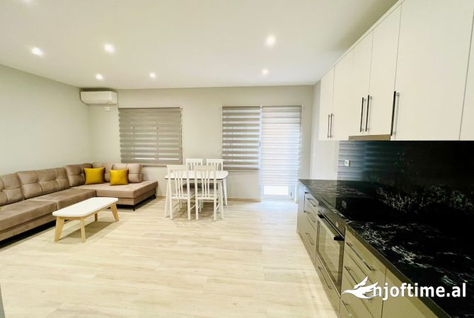 Shtepi me qera 2+1 ne Tirane - 650 Euro