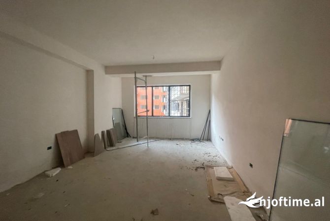 Shtepi ne shitje 2+1 ne Tirane - 117,000 Euro