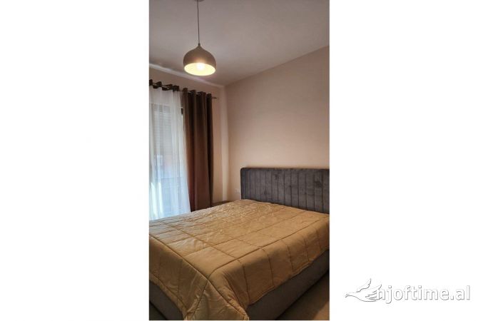 Shtepi me qera 1+1 ne Tirane - 750 Euro