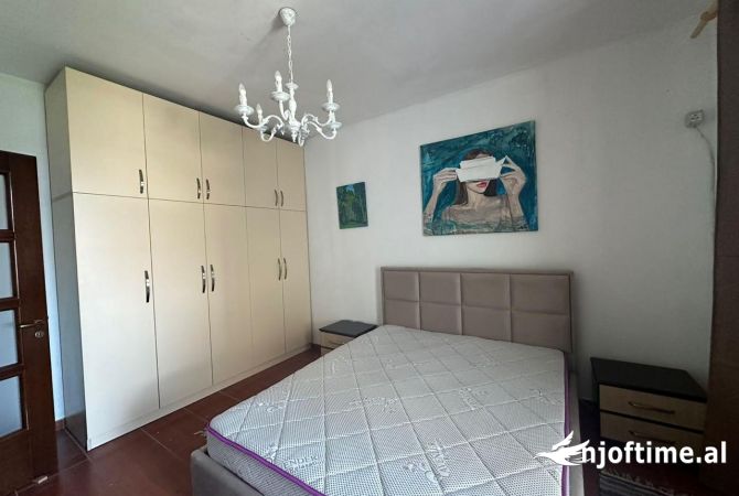 Shtepi ne shitje 1+1 ne Tirane - 175,000 Euro