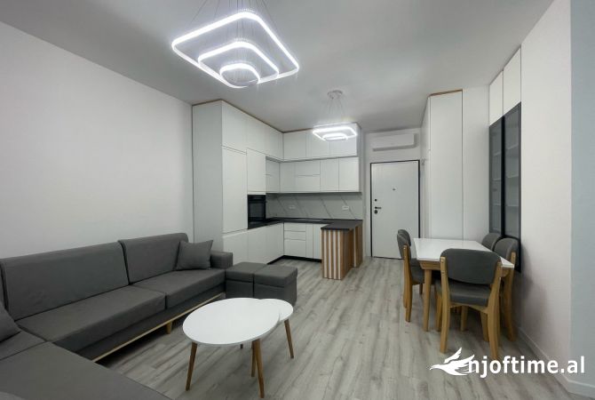 Shtepi me qera 2+1 ne Tirane - 800 Euro