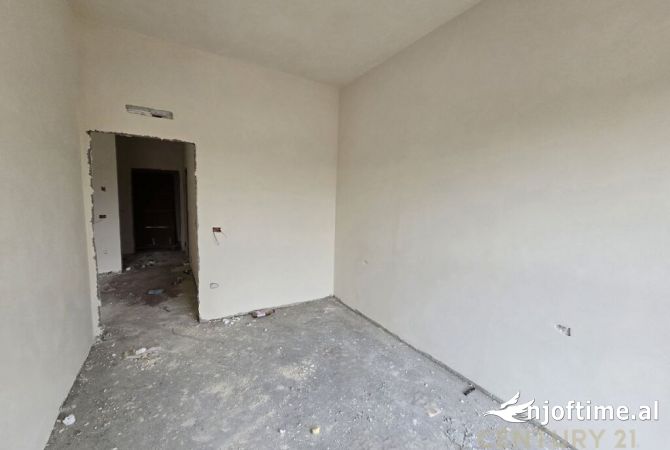 Shtepi ne shitje 1+1 ne Tirane - 115,000 Euro