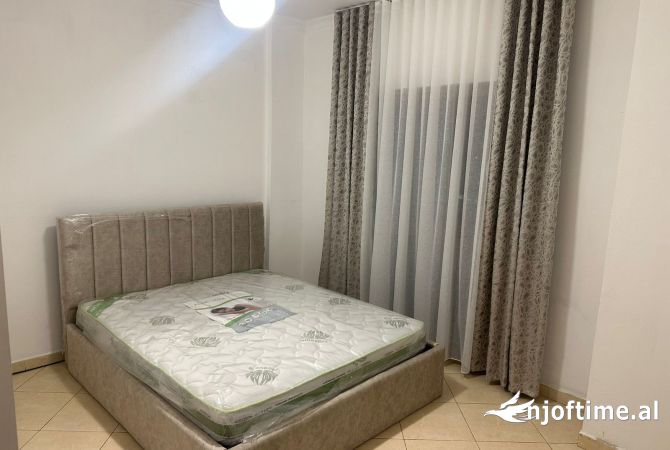 Shtepi me qera 2+1 ne Tirane - 700 Euro