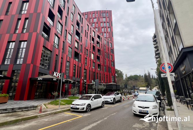 Ambient biznesi ne shitje 2+1 ne Tirane - 140,000 Euro