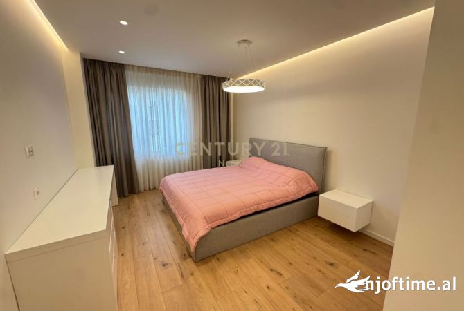 Shtepi ne shitje Apartament ne Tirane, 2+1, Mobilimi E mobiluar, Pagesa 340,000  Euro.