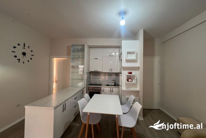 Shtepi me qera 3+1 ne Tirane - 600 Euro