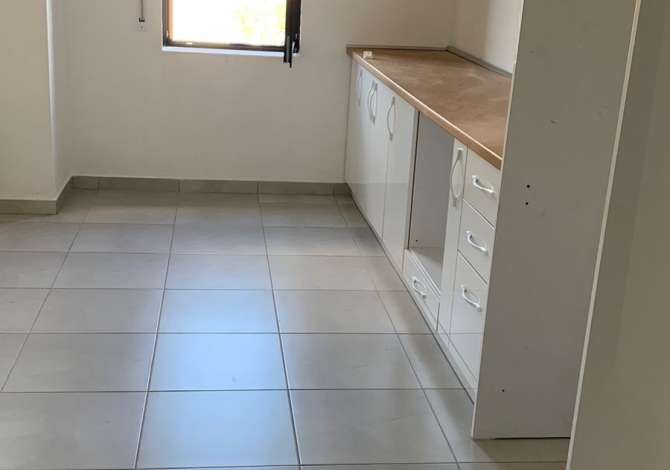 Shtepi me qera 2+1 ne Tirane - 600 Euro
