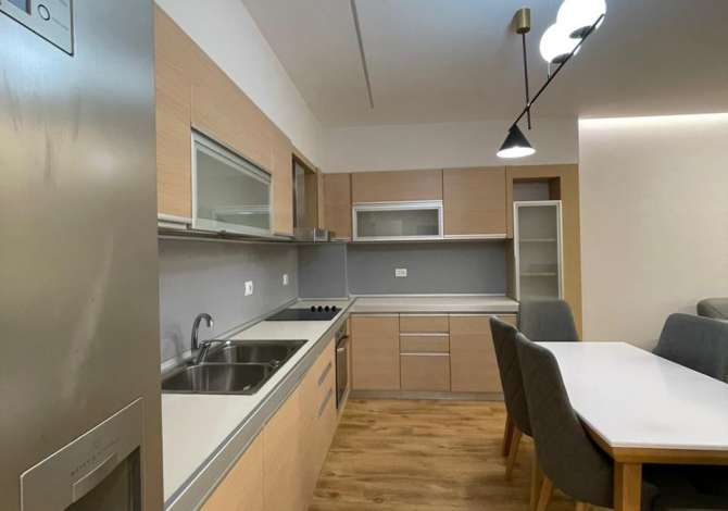 Shtepi ne shitje 1+1 ne Tirane - 165,000 Euro