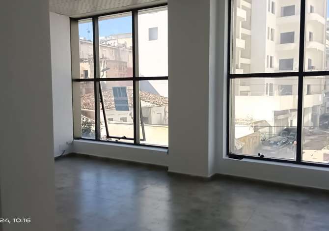 Ambient biznesi me qera 3+1 ne Tirane - 500 Euro