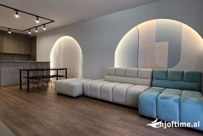 Shtepi ne shitje 2+1 ne Tirane - 270,000 Euro