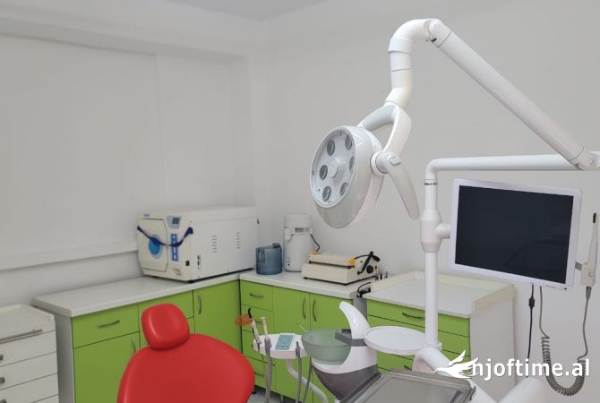 Ambient biznesi me qera 3+1 ne Tirane - 40,000 Leke
