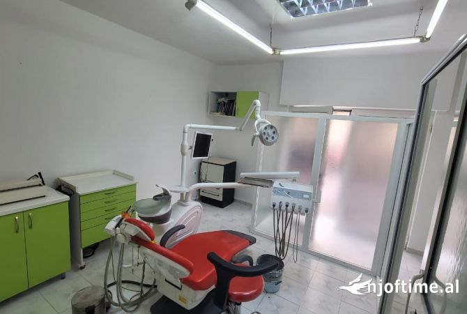 Ambient biznesi me qera 3+1 ne Tirane - 40,000 Leke