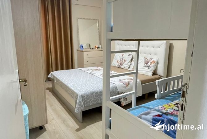 Shtepi me qera Apartament ne Tirane, 1+1, Mobilimi E mobiluar, Pagesa 420  Euro.