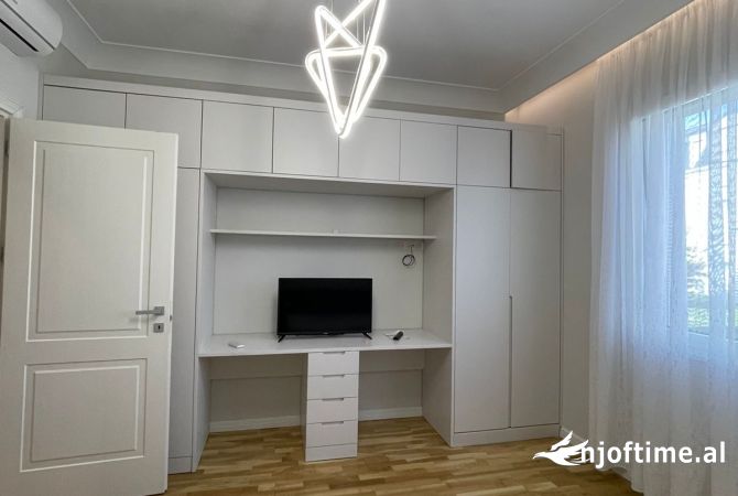 Shtepi me qera Apartament ne Tirane, 2+1, Mobilimi E mobiluar, Pagesa 1,500  Euro.