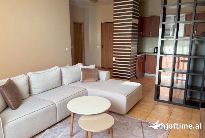 Shtepi ne shitje Apartament ne Tirane, 1+1, Mobilimi E mobiluar, Pagesa 183,000  Euro.