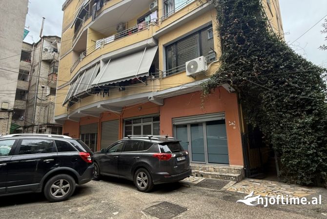 Ambient biznesi ne shitje 4+1 ne Tirane - 170,000 Euro