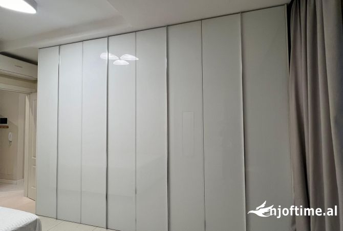 Shtepi me qera Apartament ne Tirane, 1+1, Mobilimi E mobiluar, Pagesa 850  Dollar.