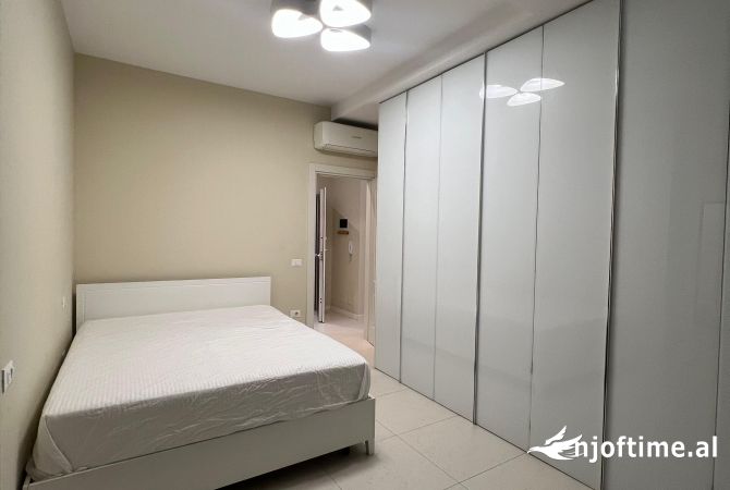 Shtepi me qera Apartament ne Tirane, 1+1, Mobilimi E mobiluar, Pagesa 850  Dollar.