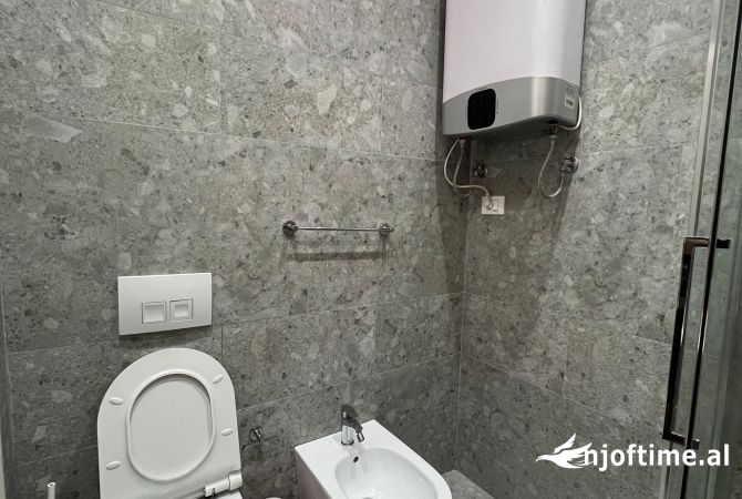 Shtepi me qera Apartament ne Tirane, 1+1, Mobilimi E mobiluar, Pagesa 850  Dollar.