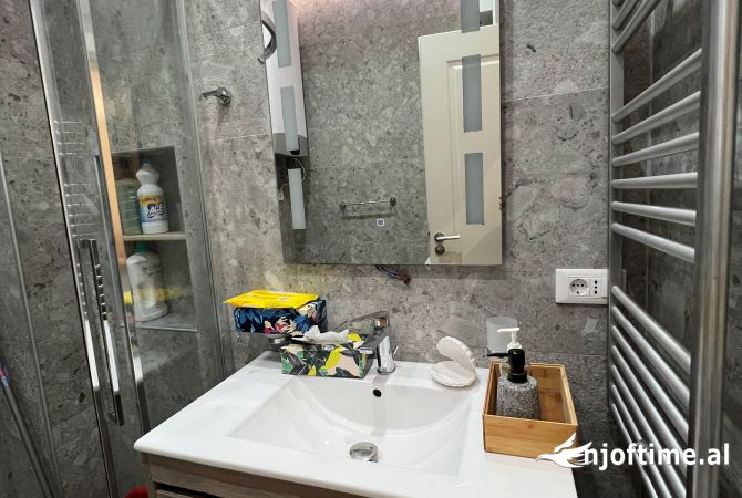 Shtepi me qera Apartament ne Tirane, 1+1, Mobilimi E mobiluar, Pagesa 850  Dollar.