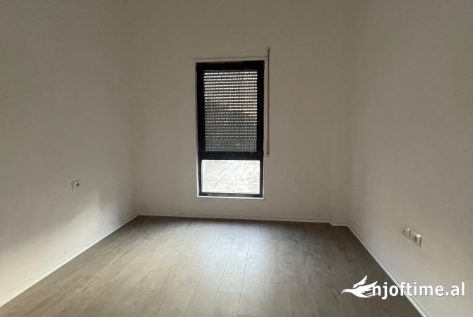 Shtepi ne shitje 2+1 ne Tirane - 185,000 Euro