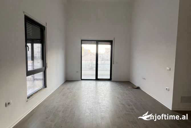 Shtepi ne shitje 2+1 ne Tirane - 185,000 Euro
