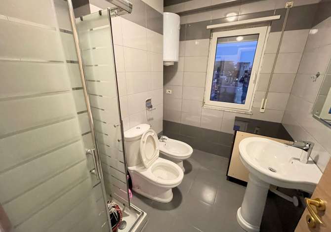 Shtepi me qera Apartament ne Tirane, 2+1, Mobilimi E mobiluar, Pagesa 600  Euro.