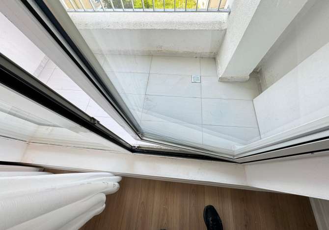 Shtepi me qera Apartament ne Tirane, 1+1, Mobilimi E mobiluar, Pagesa 400  Euro.