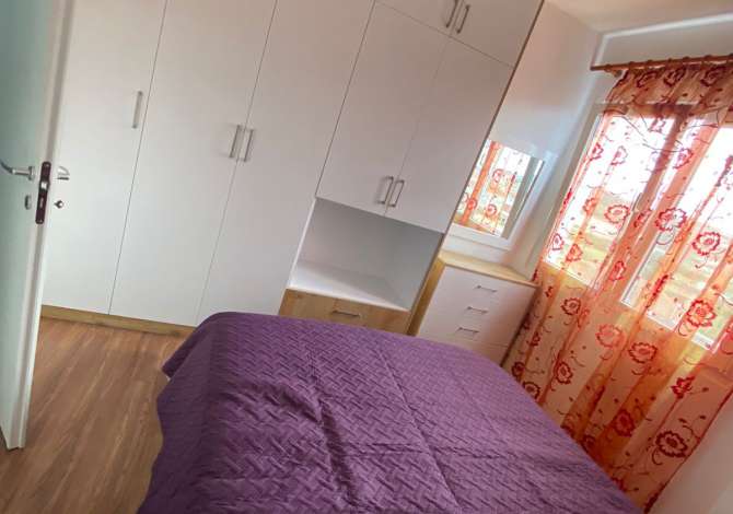 Shtepi me qera Apartament ne Tirane, 1+1, Mobilimi E mobiluar, Pagesa 400  Euro.