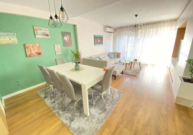 Shtepi me qera 2+1 ne Tirane - 800 Euro