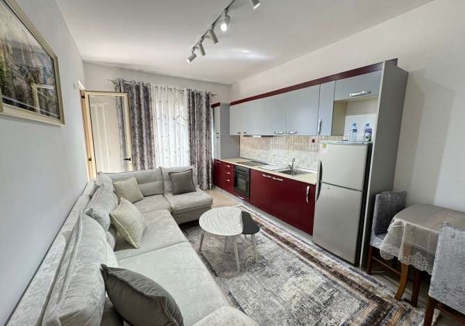 Shtepi me qera 2+1 ne Tirane - 450 Euro