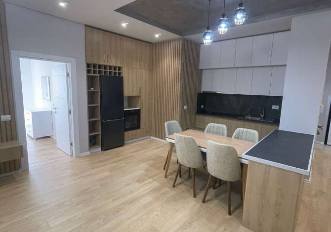 Shtepi me qera 2+1 ne Tirane - 900 Euro