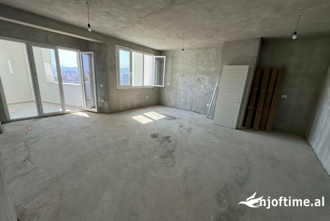 Shtepi ne shitje 3+1 ne Tirane - 205,000 Euro