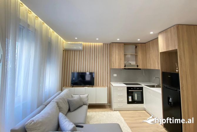 Shtepi ne shitje Apartament ne Tirane, 1+1, Mobilimi Pjeserisht e mobiluar, Pagesa 119,500  Euro.