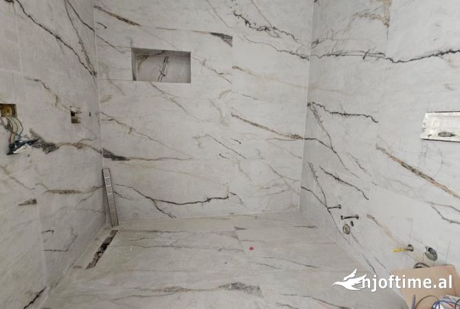Shtepi ne shitje 2+1 ne Tirane - 289,000 Euro