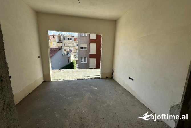 Shtepi ne shitje 2+1 ne Tirane - 175,000 Euro
