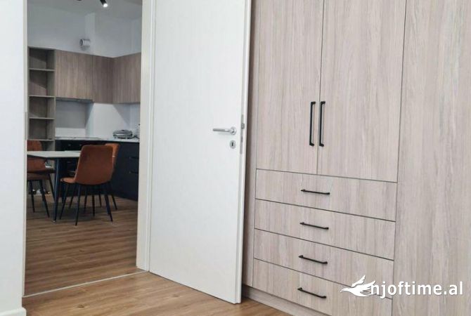 Shtepi me qera 1+1 ne Tirane - 400 Euro
