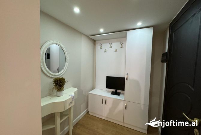 Shtepi me qera 2+1 ne Tirane - 800 Euro