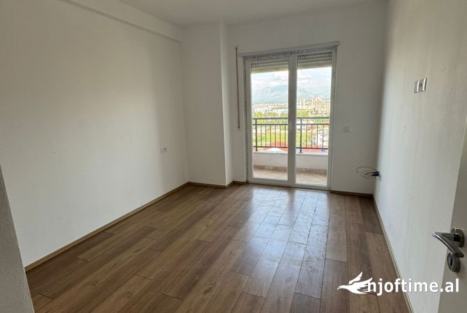Shtepi me qera 1+1 ne Tirane - 30,000 Leke