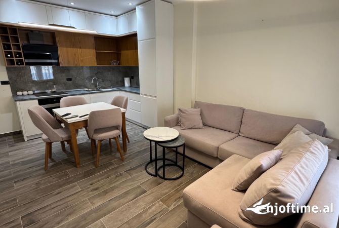 Shtepi me qera 1+1 ne Tirane - 800 Euro