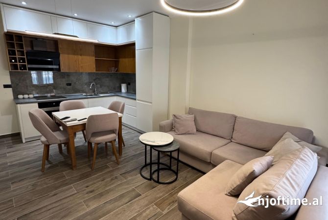 Shtepi me qera 1+1 ne Tirane - 800 Euro