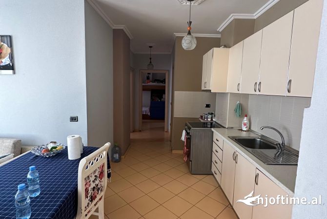 Shtepi ne shitje Apartament ne Tirane, 2+1, Mobilimi E mobiluar, Pagesa 115,000  Euro.