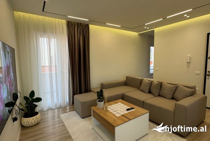 Shtepi ne shitje 2+1 ne Tirane - 260,000 Euro