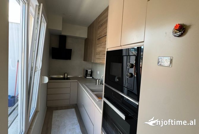 Shtepi ne shitje 2+1 ne Tirane - 260,000 Euro