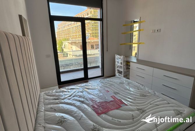 Shtepi me qera Apartament ne Tirane, 1+1, Mobilimi E mobiluar, Pagesa 500  Euro.