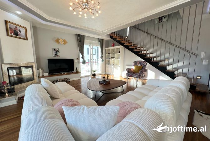 Shtepi ne shitje Apartament ne Tirane, 2+1, Mobilimi E mobiluar, Pagesa 310,000  Euro.