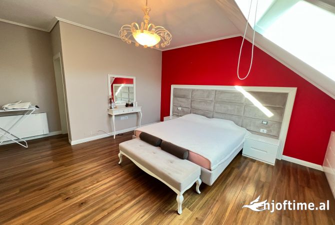 Shtepi ne shitje Apartament ne Tirane, 2+1, Mobilimi E mobiluar, Pagesa 310,000  Euro.