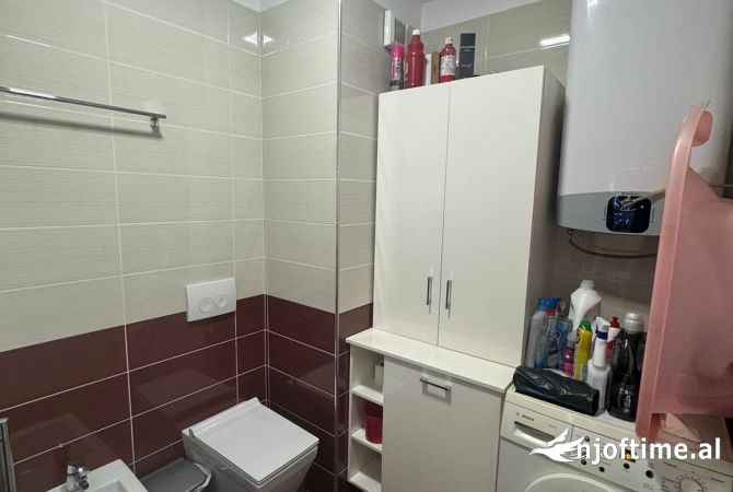 Shtepi me qera Apartament ne Tirane, 1+1, Mobilimi E mobiluar, Pagesa 750  Euro.